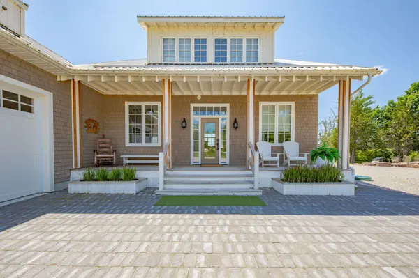 101 Evergreen LN, Georgian Bay, ON L0K 1S0