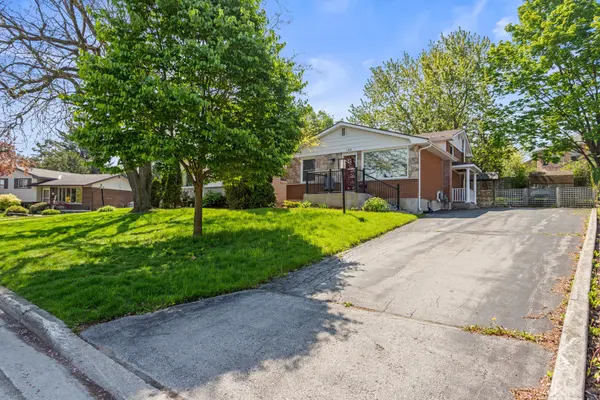 255 Delta PL, London South, ON N6J 3N1