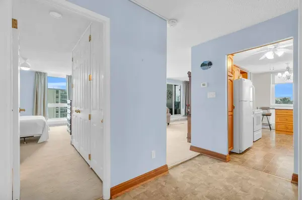 19 Woodlawn RD E #614, Guelph, ON N1H 7B1