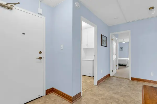 19 Woodlawn RD E #614, Guelph, ON N1H 7B1