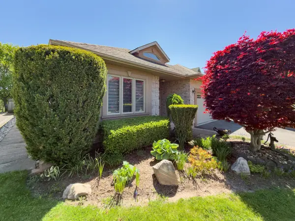 32 Michaela CRES, Pelham, ON L0S 1E4