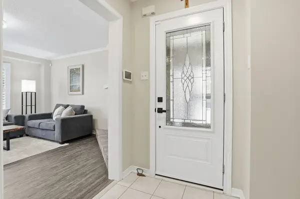 174 Fellowes CRES, Hamilton, ON L8B 0M9