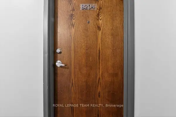 124 Guigues AVE #B204, Lower Town - Sandy Hill, ON K1N 5H7