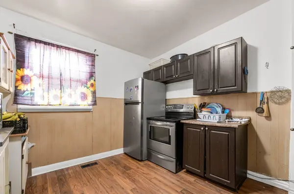 29 Gertrude ST, Hamilton, ON L8L 4B7