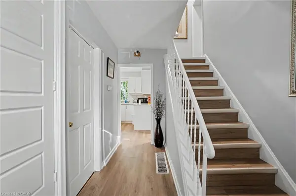 47 Bowman ST, Hamilton, ON L8S 2T5