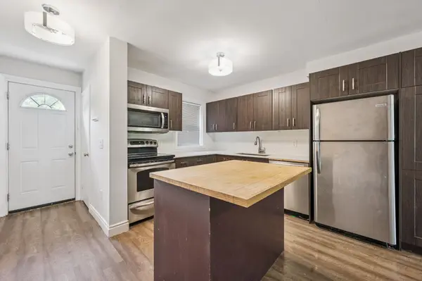 288 Westcourt PL #25, Waterloo, ON N2L 2R7