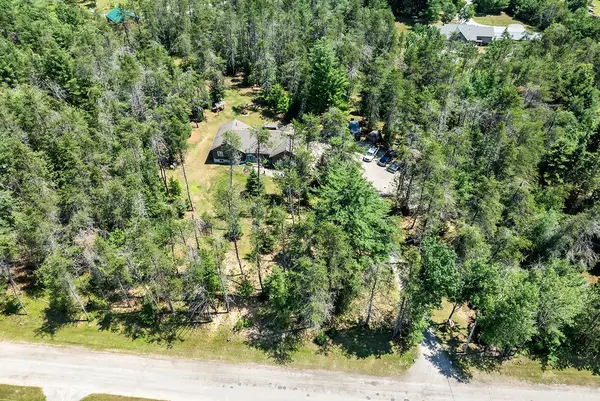30 Hodgson DR, Kawartha Lakes, ON K0M 1C0