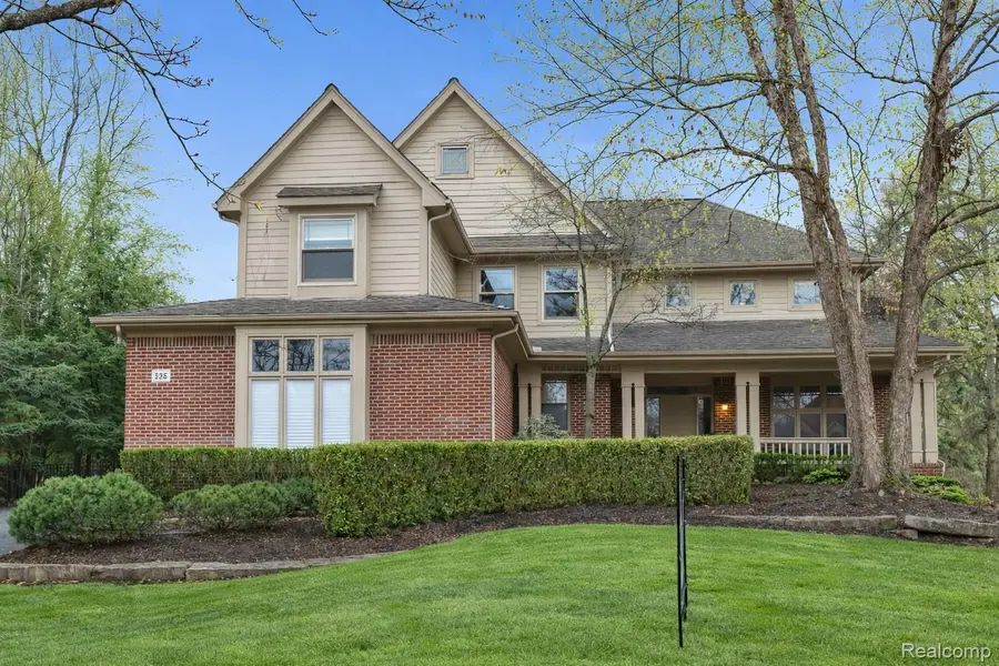 6621 Glenshaw CT, West Bloomfield Charter Township, MI 48322