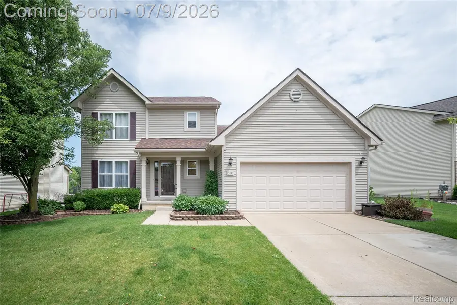 3133 Stillriver DR, Genoa Township, MI 48843