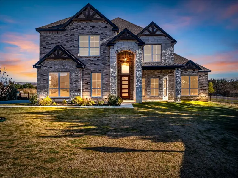 2900 Terrytown Drive, Ennis, TX 75119