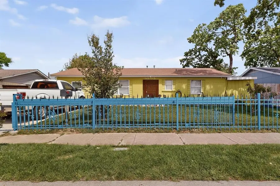 9805 Grady Lane, Dallas, TX 75217