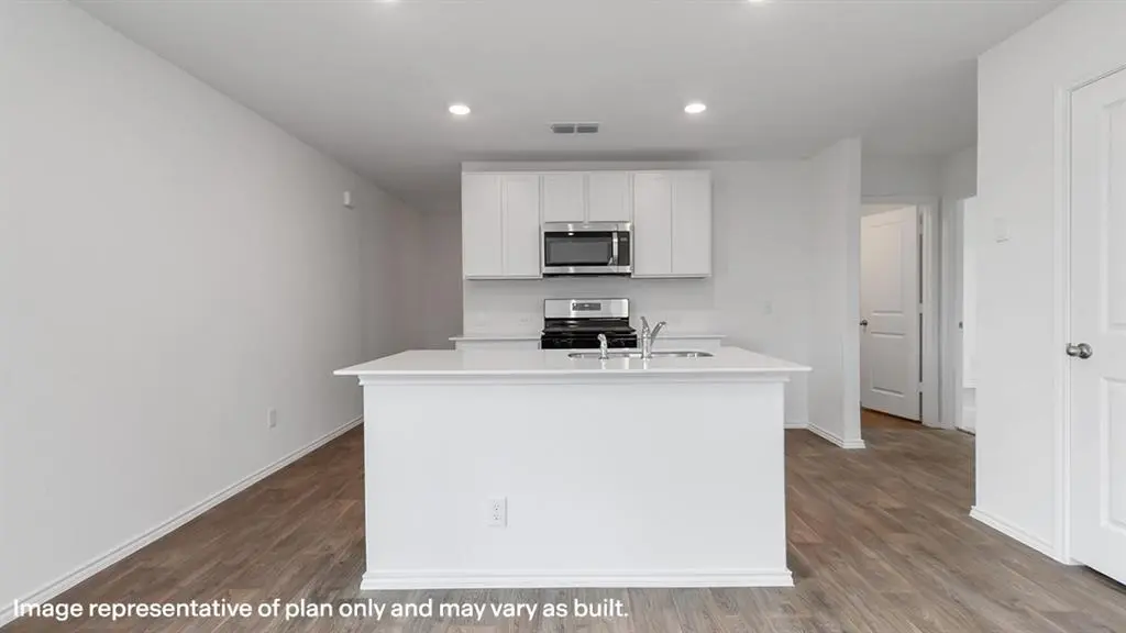 1917 Glory Drive, Bonham, TX 75418