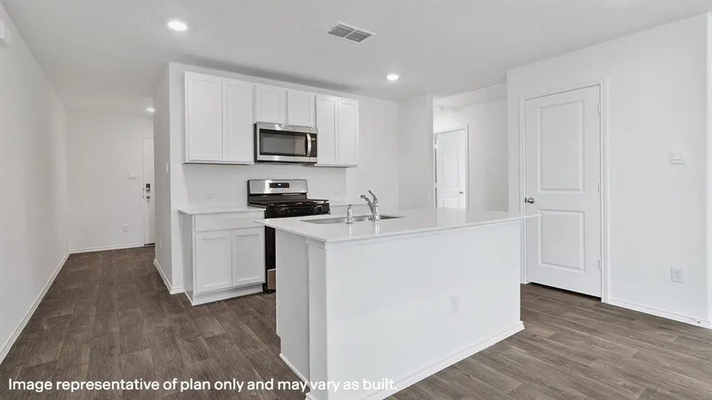 1915 Glory Drive, Bonham, TX 75418