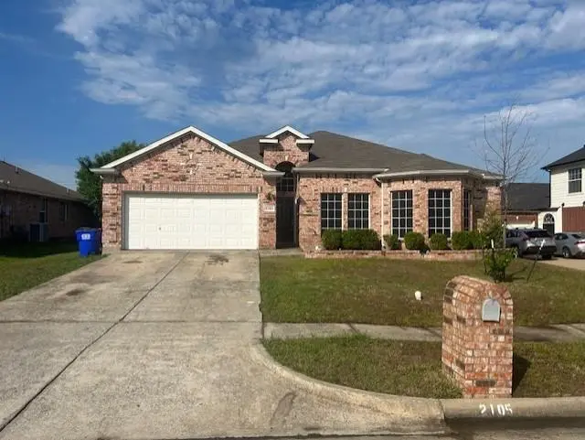 2105 Cardinal Drive, Forney, TX 75126