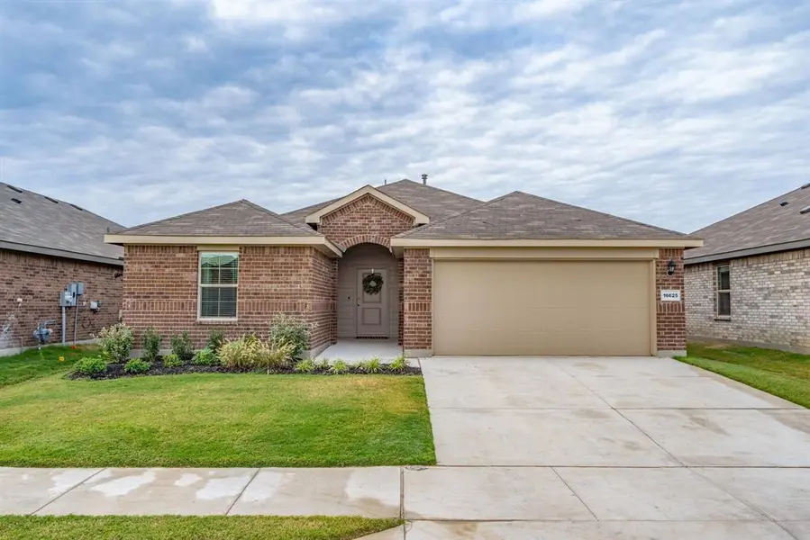 16625 Portage Street, Justin, TX 76247
