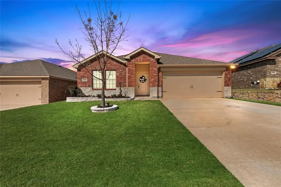 985 Alton Drive, Aubrey, TX 76227