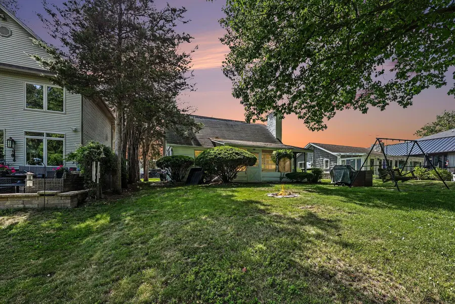 7507 Hillcrest AVE, Woodstock Twp, MI 49253