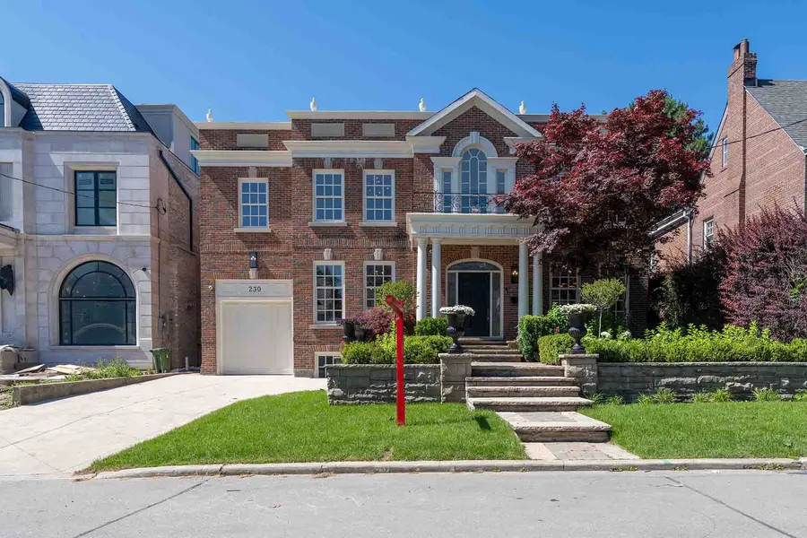 230 Dunvegan RD, Toronto C03, ON M5P 2P2