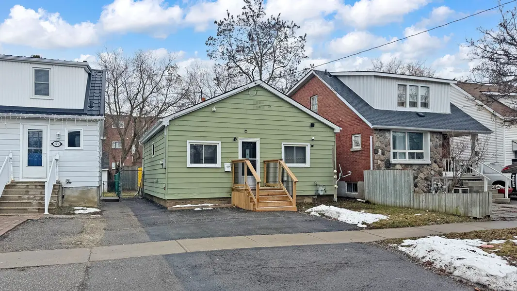 55 Montrave AVE, Oshawa, ON L1J 4R6