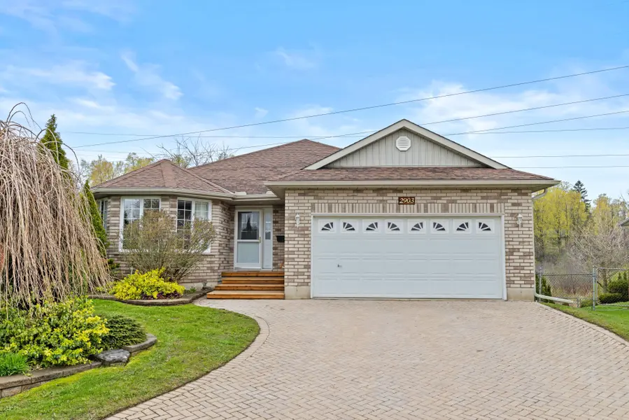 2903 Jennifer DR, Peterborough, ON K9L 1Z5
