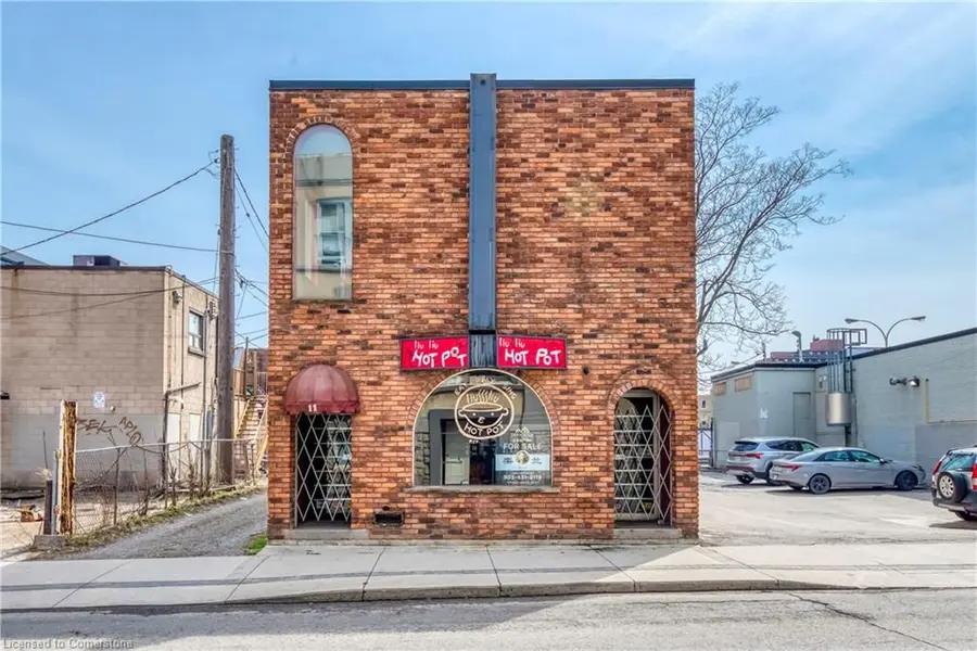 11 Walnut ST S, Hamilton, ON L8N 2K8