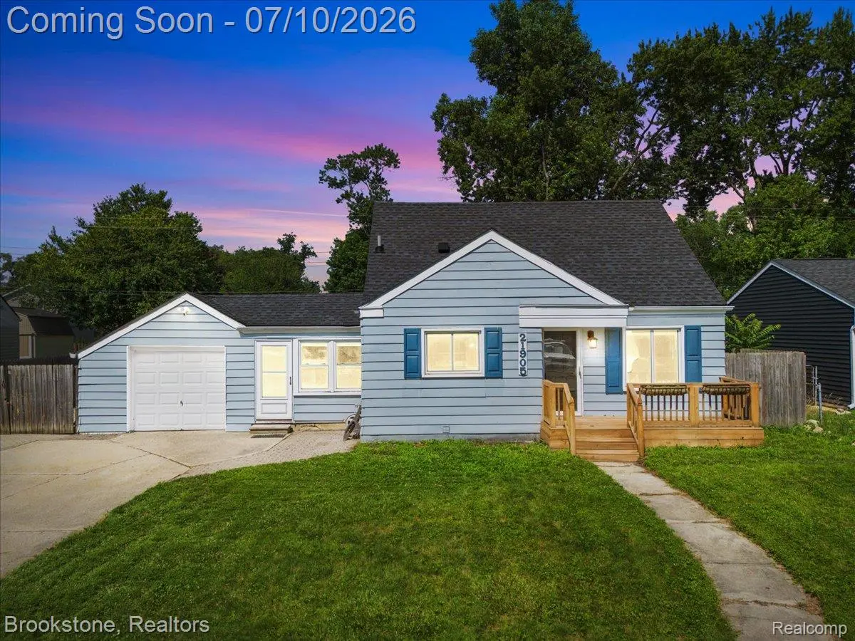 21905 Tulane AVE, Farmington Hills, MI 48336