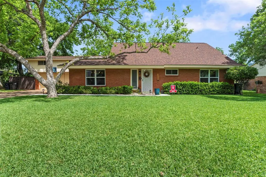 3608 Wooten Drive, Fort Worth, TX 76133