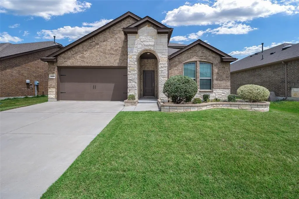 4008 Spur Trail Drive, Denton, TX 76208