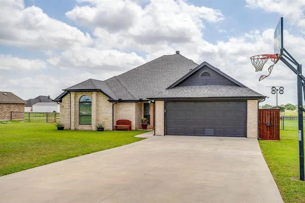 4129 Florance Road, Ponder, TX 76259