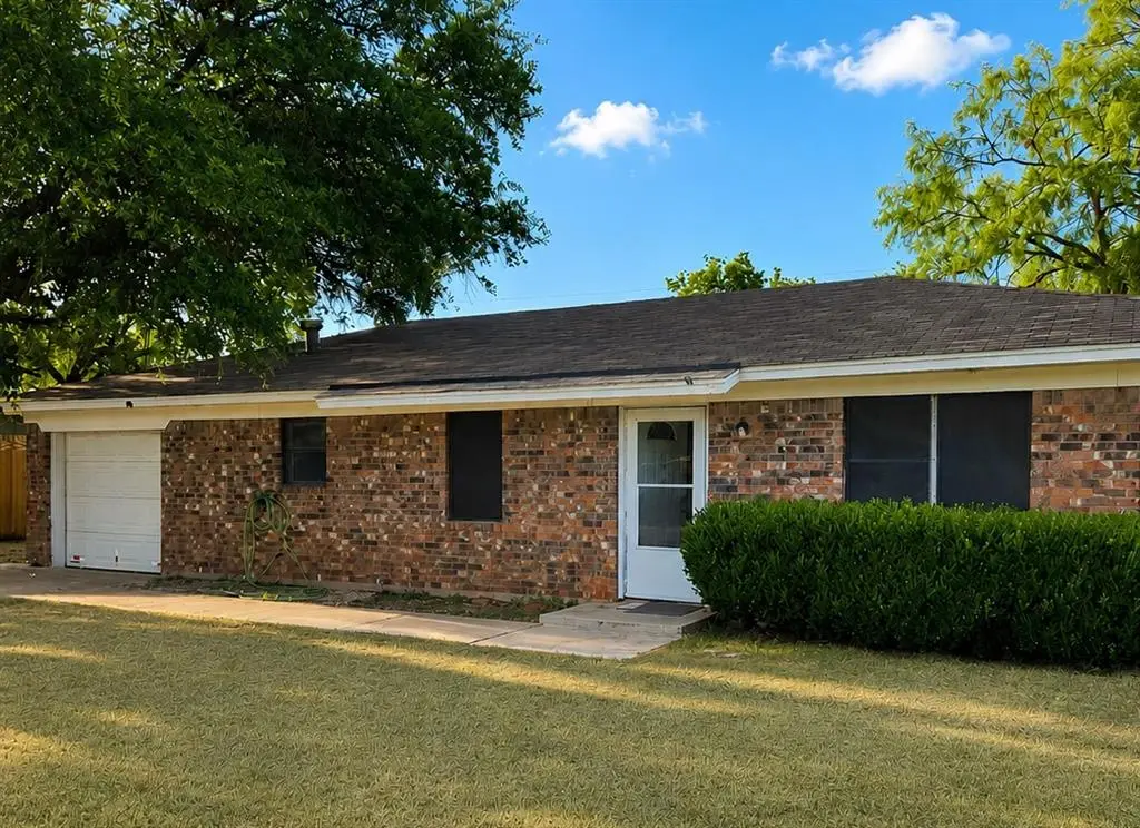 3928 Crestridge Drive, Brownwood, TX 76801