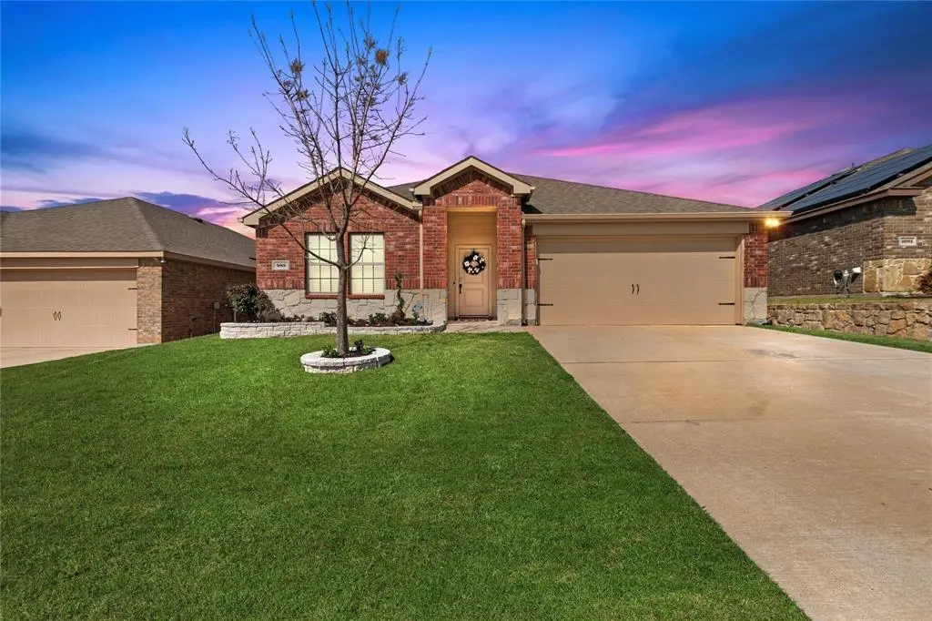 985 Alton Drive, Aubrey, TX 76227