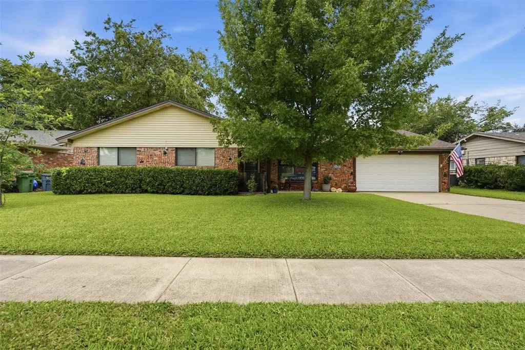 5421 Susan Lee Lane, North Richland Hills, TX 76180