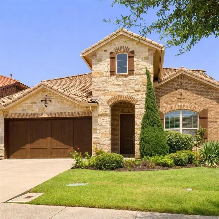 6704 Castillo Street, Irving, TX 75039