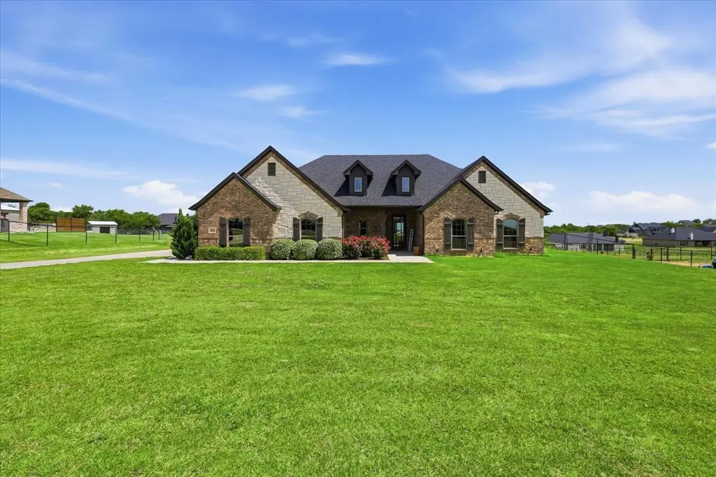 6929 Veal Station Road, Weatherford, TX 76085