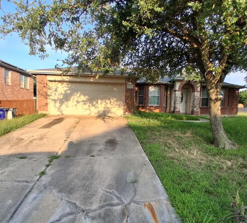 1200 Hampton Drive, Forney, TX 75126