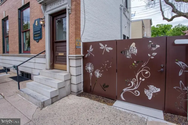 41D Bridge St, Lambertville City, NJ 08530
