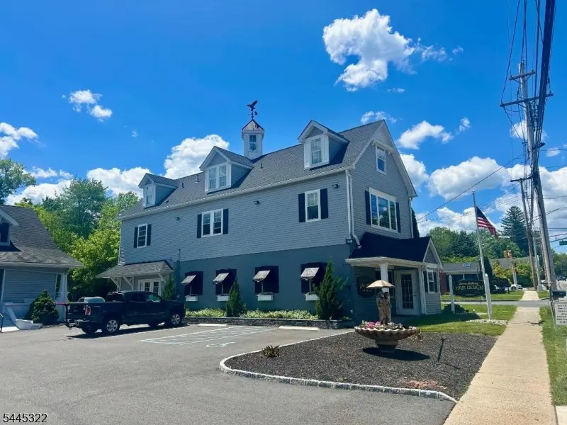 633 Valley Rd #A, Long Hill Twp., NJ 07933