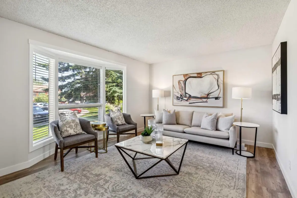 31 Sunvale CT SE, Calgary, AB T2X 5S7