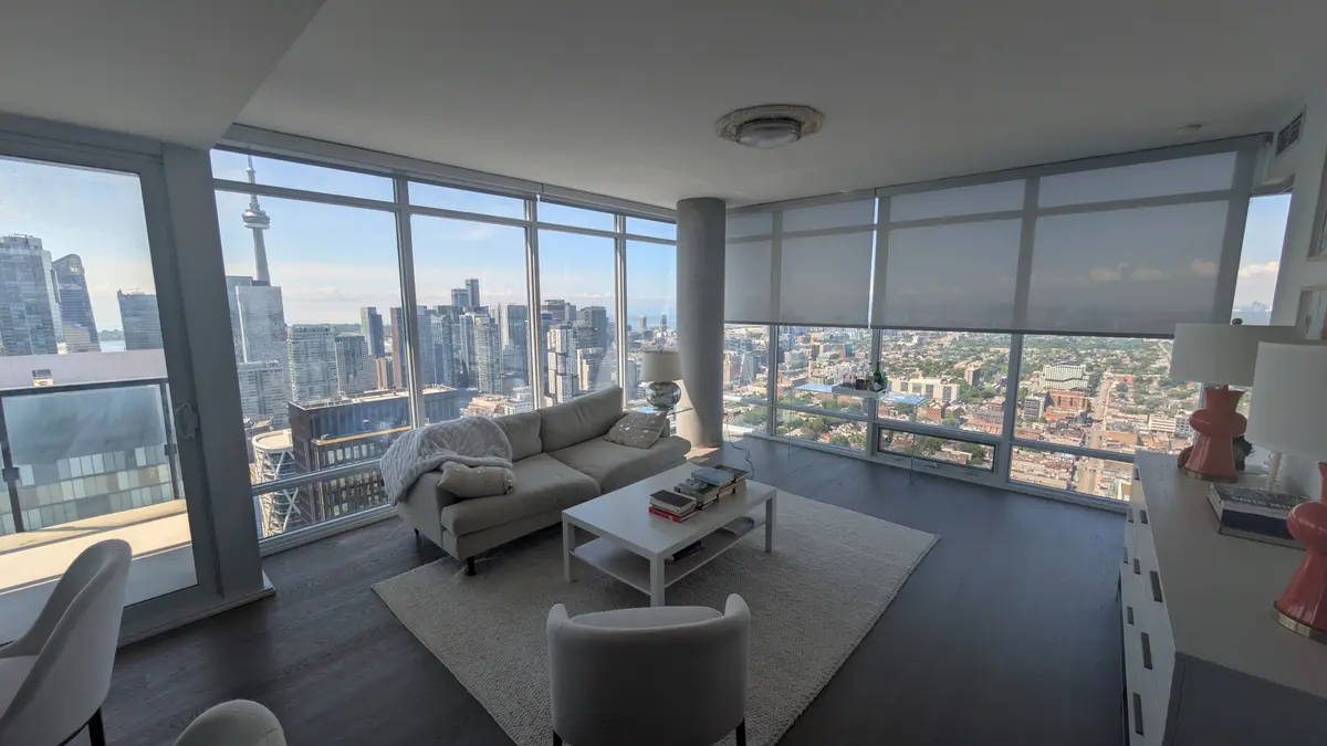 488 University AVE #4110, Toronto C01, ON M5G 0C1