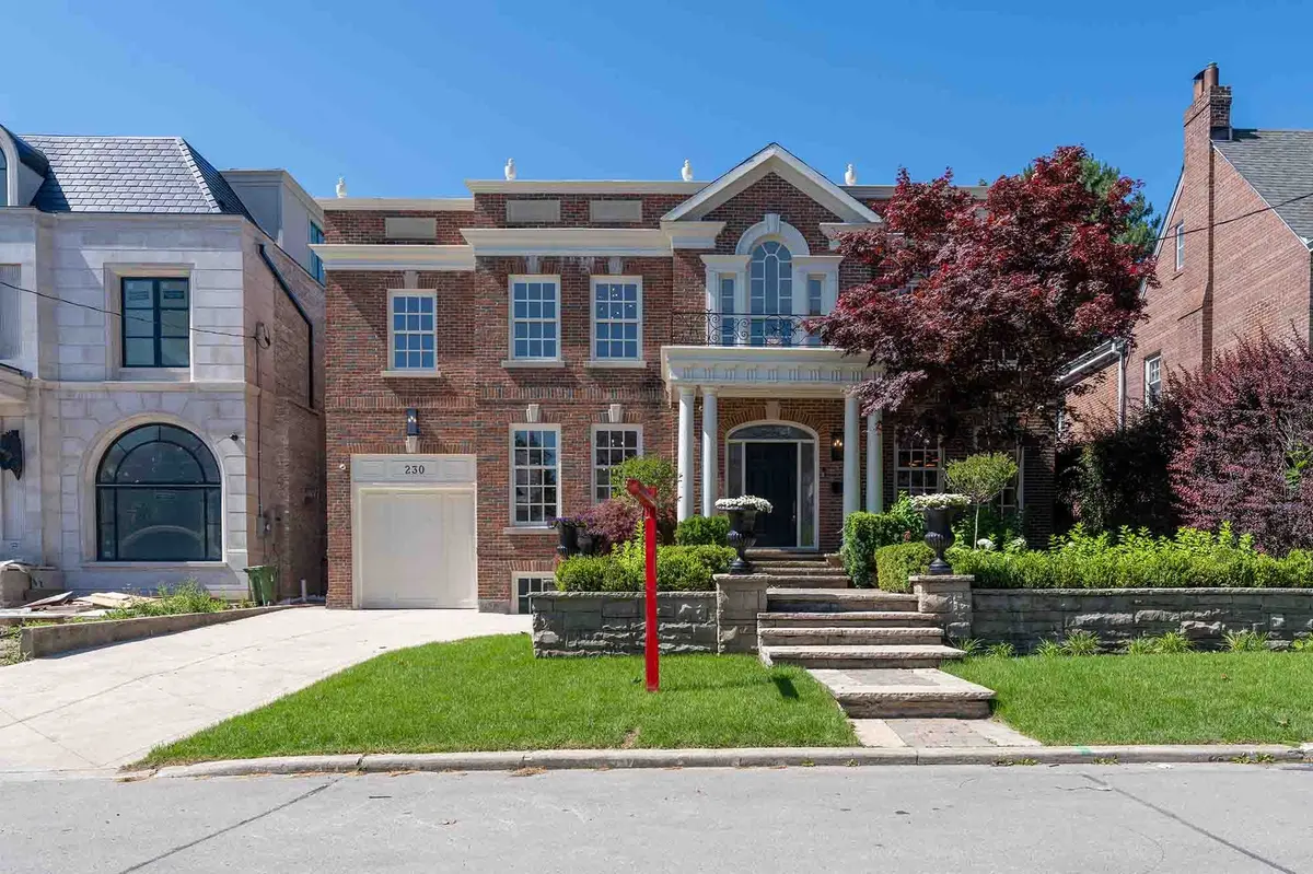 230 Dunvegan RD, Toronto C03, ON M5P 2P2