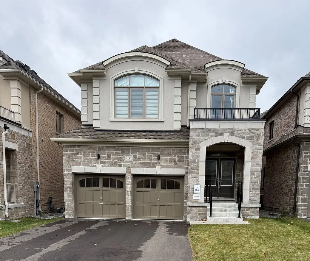 206 Ronald Guscott ST, Oshawa, ON L1K 3G3