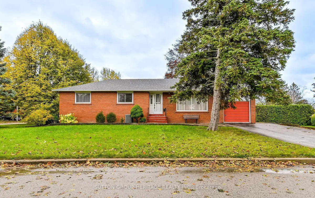 40 Hills RD, Ajax, ON L1S 2W4