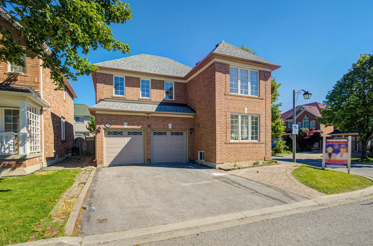 136 Winston Castle DR, Markham, ON L6C 2N4