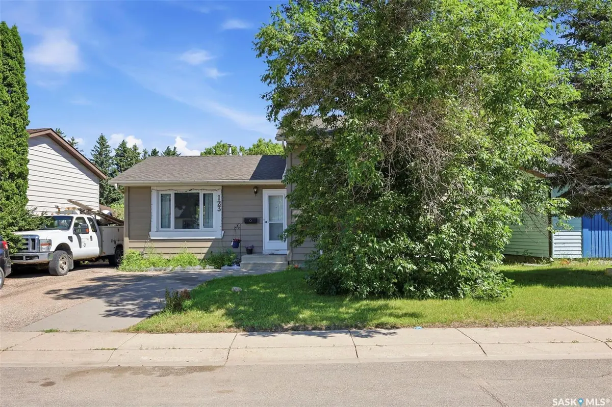 123 Kirkpatrick CRESCENT, Saskatoon, SK S7L 6Z1