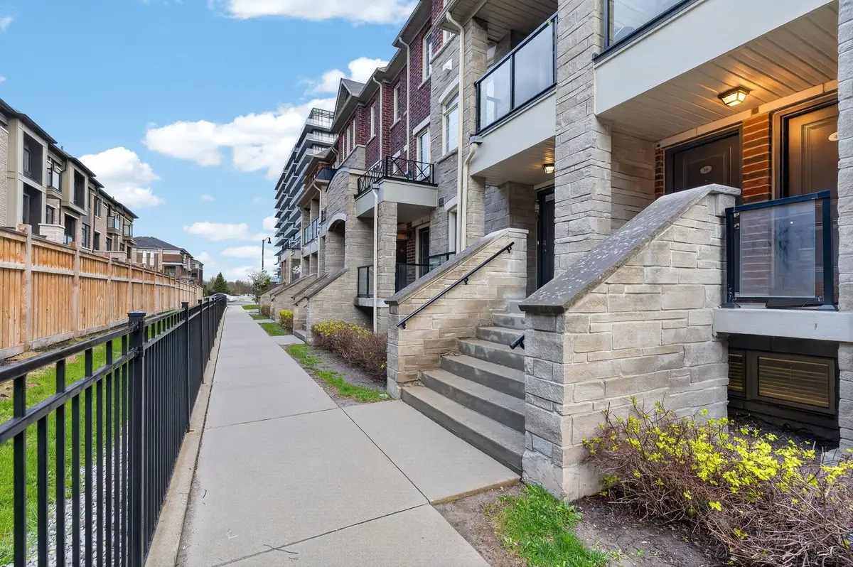 200 Veterans DR #48, Brampton, ON L7A 4S6