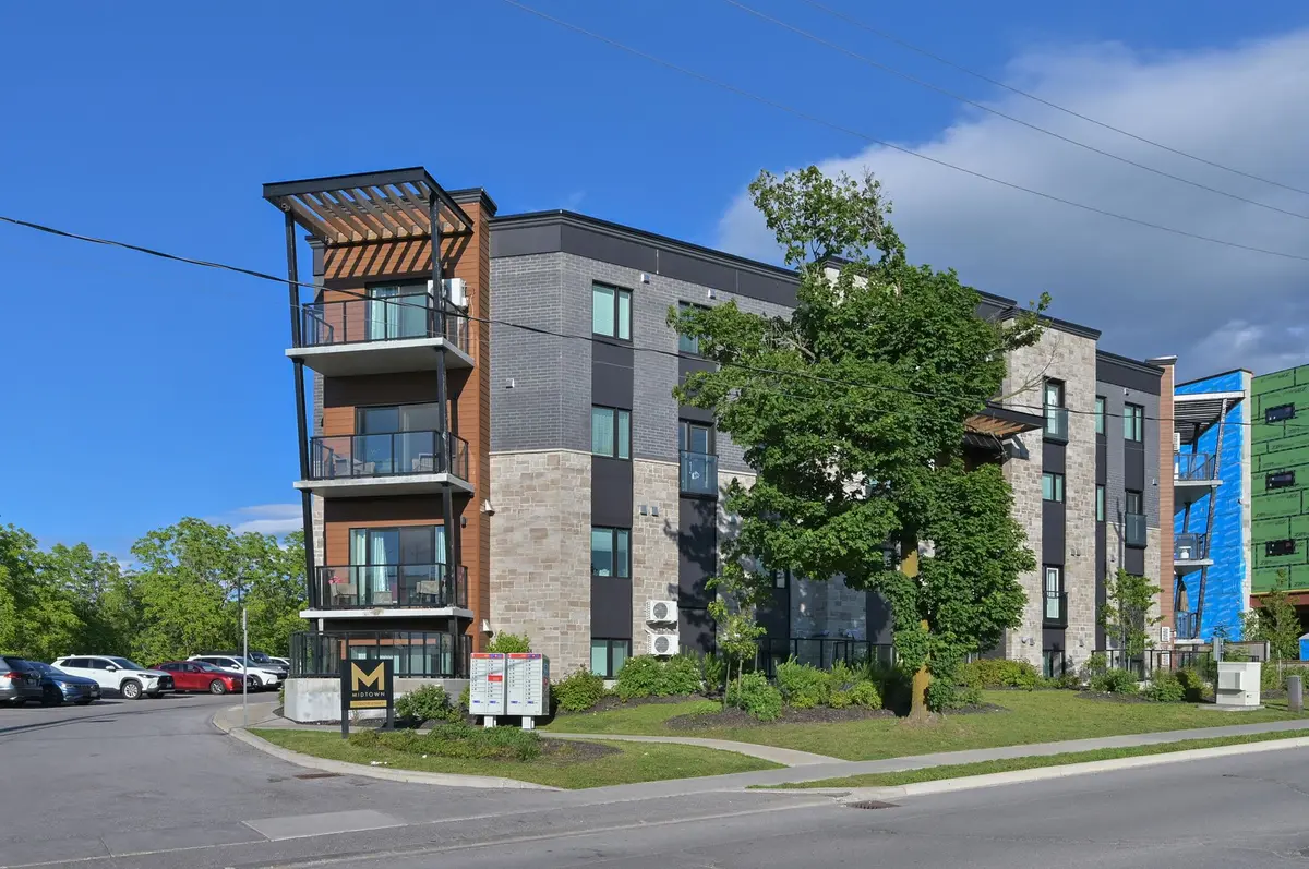 17 Centre ST #312, Orangeville, ON L9W 2W9