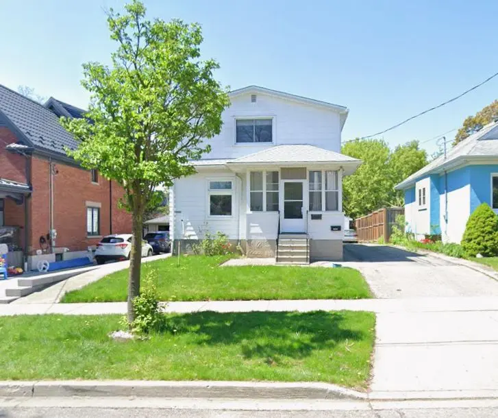 141 Samuel ST, Kitchener, ON N2H 1P9