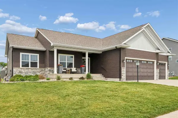 390 Canterbury St, North Liberty, IA 52317