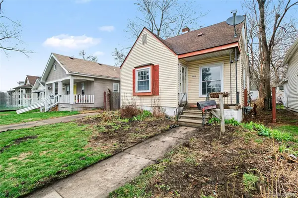 1205 E Muir AVE, Hazel Park, MI 48030
