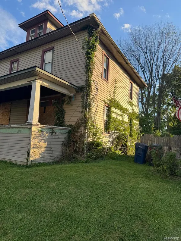 960 Vosburg ST, Flint, MI 48503